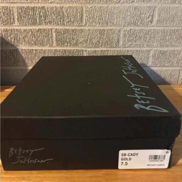 Betsey Johnson Sparkling Gold Ankle Booties - Picture 8 of 9